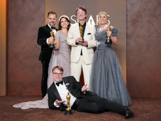 Na snímke zľava producent