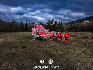 Policajti pomohli zachrániť muža