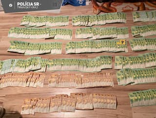 Polícia obvinila tri osoby