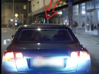 24-ročná vodička sadla za