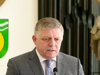 Na snímke predseda vlády