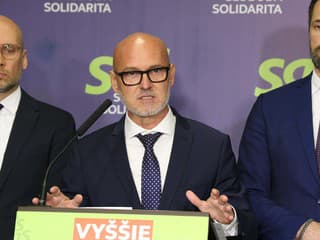 SaS žiada mimoriadny zahraničný