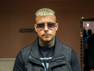 Známy exfarmár zarába na