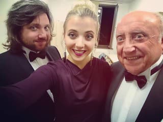 Totálna hanba: Krst knihy