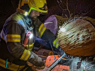 Nepriaznivé počasie zamestnalo hasičov: