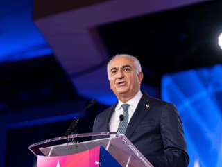 Iránsky korunný princ v