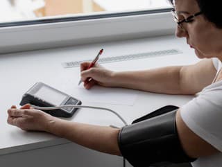 Vysoký krvný tlak ráno: