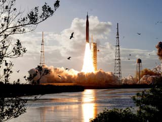 Mesačná raketa Artemis II