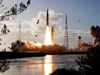 Mesačná raketa Artemis II