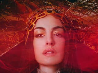 Anne Hathaway, film Mother