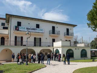 vila, v ktorej diktátor