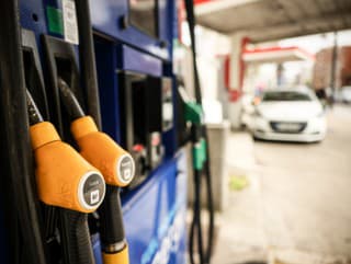 Vláda zrušila limit 400