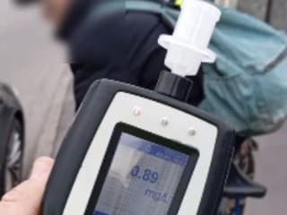 Cyklista v Bratislave nafúkal