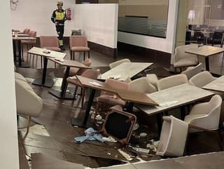 Prepadnutá podlaha v hoteli