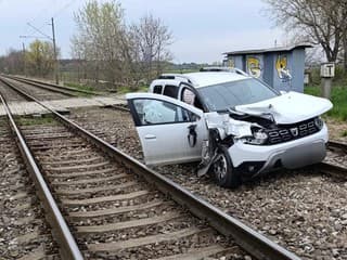 Zrážka auta s vlakom