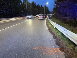 Polícia hľadá svedkov dopravnej