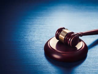 Učiteľka zavinila samovraždu žiačky,