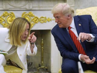 Giorgia Meloniová a Donald