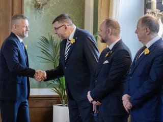 Na snímke zľava prezident