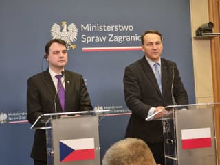 Zľava český minister zahraničia