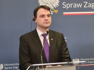 Zľava český minister zahraničia