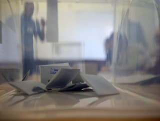  Hlasovacie lístky v