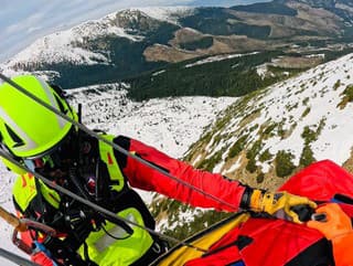 Skialpinistka si pri páde