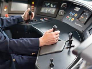 Kamery pre rušňovodičov? Názory