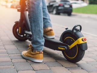 Krádež kolobežiek v Hlohovci