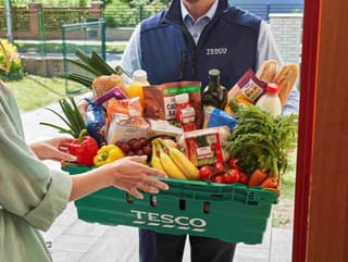 Tesco rozširuje online nákupy