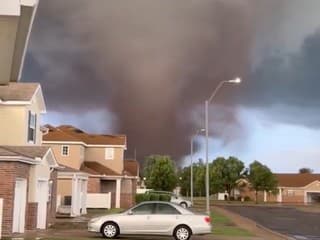 Mestečko Enid zasiahlo silné