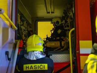 Hasiči mali plné ruky