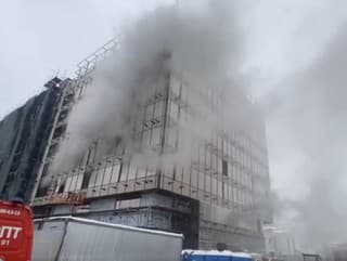 Požiar nedokončenej budovy v