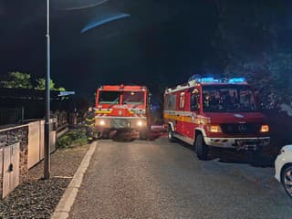 Požiar záhradného altánku v