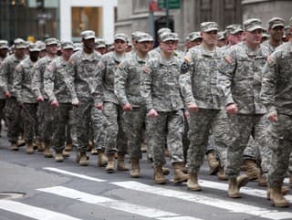 Trump zvažuje stiahnutie vojakov