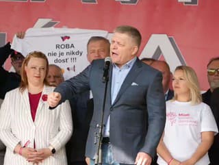 Pompézne oslavy prvého mája: