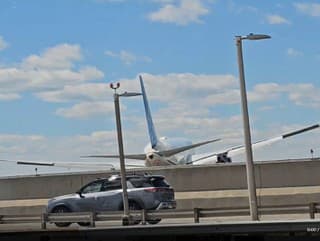 Lietadlo United Airlines pri