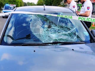 Nehoda v Lučenci: Auto