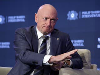 Senátor Mark Kelly