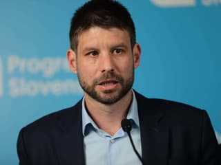 Premiér a ministerstvo mlčia: