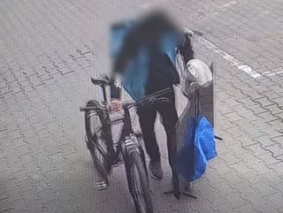 Mokrý bandita vykrádal byty