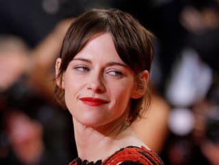 Kristen Stewart v Cannes