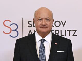 Na snímke zľava rakúsky