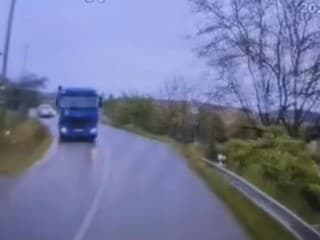VIDEO desivej zrážky kamiónov