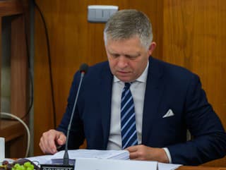 predseda vlády SR Robert