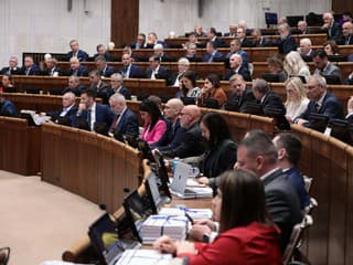 Poslanci odštartovali poslednú riadnu