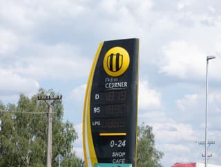 Slovnaft odmieta tvrdenia politikov