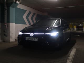 Volkswagen Golf R Variant