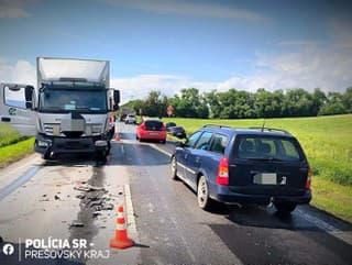 Na úseku cesty pri