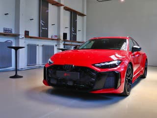 Audi RS5 Avant a